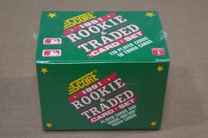 lot 115 image: 1991 Score Rookie & Traded Baseball Card Set