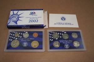 lot 156 image: 2002 US Mint Proof Coin Set