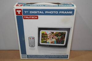 lot 201 image: Trutech 7 Digital Photo Frame