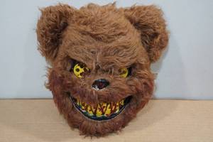 lot 214 image: Scary Bear Halloween Mask