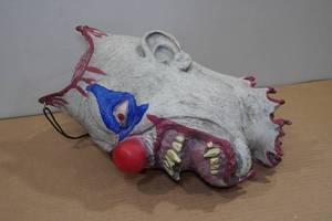 lot 216 image: Killer Clown Foam Filled Hanging Head