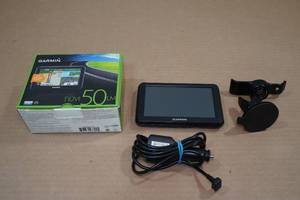 lot 253 image: Garmin nuvi 50LM Automotive GPS Receiver