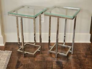 lot 32 image: Chic Polished Chrome Pedestal Side Tables