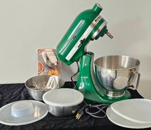 lot 68 image: Green Kitchen Aid Standing Mixer 5 Qt