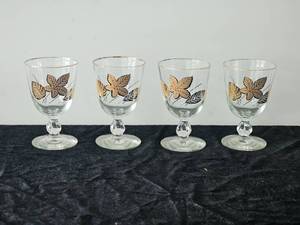 lot 111 image: Libbey Gold Leaf Vintage Glassware
