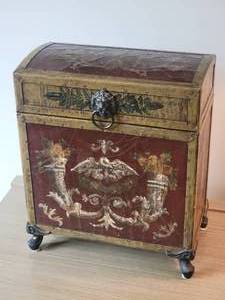 lot 107 image: Ornate Illuminated Asian Tea Chest Caddy