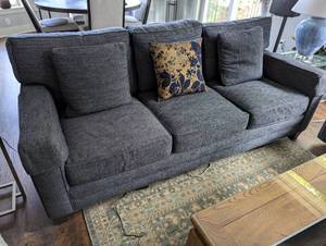 lot 31 image: Handsome Contemporary Family Sofa from Harden Furniture BlueGrey Upholstery