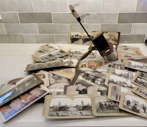lot 102 image: Antique Stereograph Viewer with 60 Cards