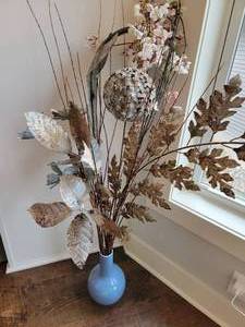 lot 96 image: Robins Egg Blue Bulb Vase with Metal Floral Bouquet