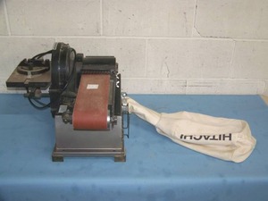 lot 9 image: Hitachi SB10Y 4 x 8 Belt  Disc Sander