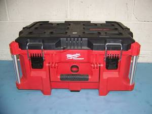 lot 52 image: Milwaukee Tool PACKOUT Modular Storage Organizer Large Tool Box (48-22-8425)