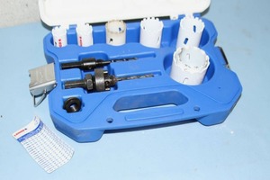 lot 97 image: Lenox 29985700CGK Master Carbide Grit General Purpose Hole Saw Kit