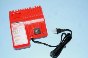 lot 42 image: Milwaukee M12, M18 Battery Charger