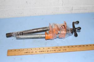lot 117 image: (2) Pony 34 Pipe Clamps