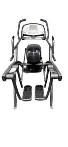 lot 48 image: Cybex Arc Trainer 600a Elliptical in Excellent Condition