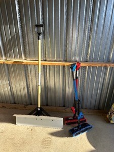 lot 27 image: Shovel & 2 Large Ice  Snow Scrapers