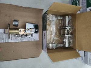 lot 18 image: 5 satin nickel passage lever style door knobs