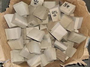 lot 50 image: box of corbels