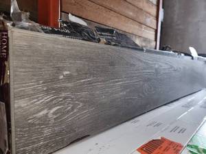lot 84 image: 6 boxes lake Annette oak vinyl flooring