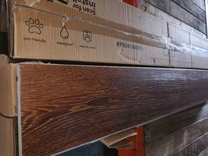 lot 98 image: 2 boxes cali vinyl saddle wood pro