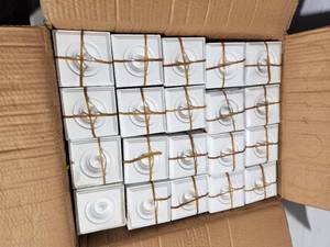 lot 91 image: Box 200 white trim rosettes