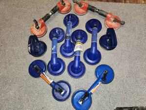 lot 196 image: Tile suction cups