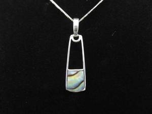 .925 Sterling Silver Inlayed Abalone Pendant Necklace