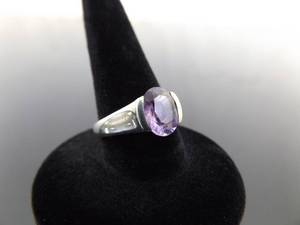 .925 Sterling Silver Oval Cut Amethyst Ring Size 5.75