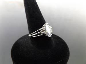 .925 Sterling Silver Marquise Cut Zirconia Solitaire Ring Size 5.75