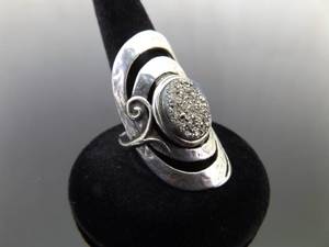 .925 Sterling Silver Hand Hammered Druzy Druid Ring Size 7.5