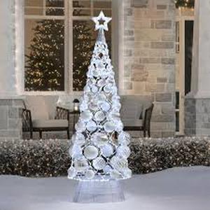 lot 3 image: Members Mark 7 Pre-Lit Decorative Ornament Tree