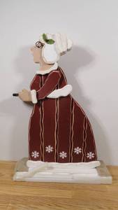lot 10 image: 30 Standing Wood Decorative Mrs. Claus