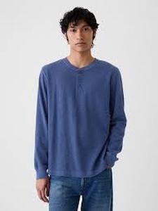 lot 37 image: GAP Long Sleeve Henley -Medium- Blue Indigo