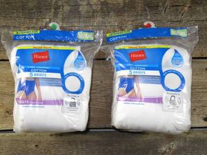 lot 45 image: Set of 2 Hanes Ladies White Brief - Size 12, 5 ct