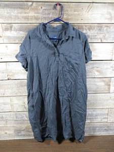 lot 108 image: Gap Womens Knee Length Relaxed Fit Lightweight T-Shirt Dress (Black, XL)
