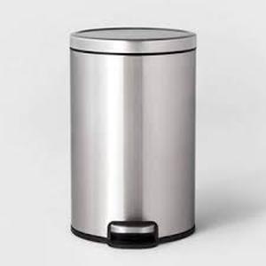 lot 204 image: 12L Round Step Trash Can - Brightroom-Silver