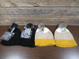 lot 171 image: Mixed Lot of Ladies Winter Hats