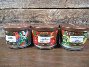 lot 195 image: Set of 3 Beloved Scented Vegan Candles