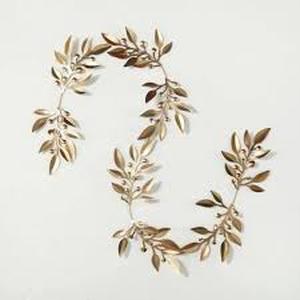 lot 248 image: 5 Decorative Metal Leaf Christmas Garland Antique Brass - Hearth & Hand with Magnolia