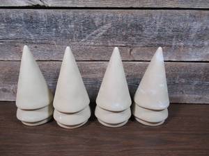 lot 229 image: Lot of 4 Decorative Ceramic Christmas Trees