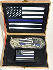 lot 27 image: Thin Blue Line Knife & Lighter Set
