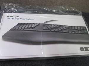 lot 76 image: Kensington Pro Fit Ergonomic Wired ...