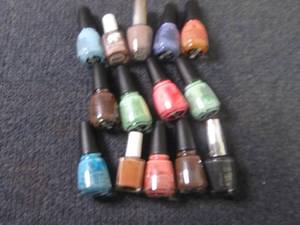 lot 165 image: 15 Assorted Nail Polish...