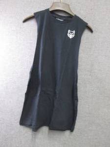 lot 187 image: 4 Medium Gym Wolf Athletic Tanks NW...