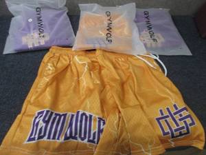 lot 202 image: 4 Pair Gym Wolf Mens Athletic Shor...