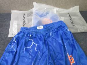 lot 223 image: 4 Pair Mens Large Gym Wolf Athletic...