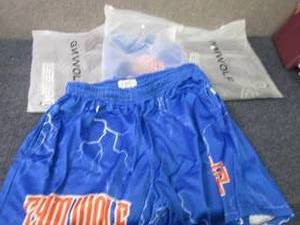 lot 224 image: 4 Pair Mens Large Gym Wolf Athletic...