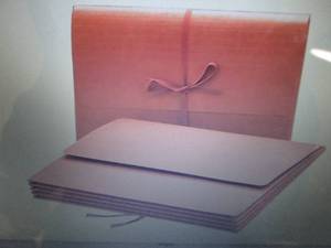 lot 254 image: Smead Redrope Expanding File Wallet...