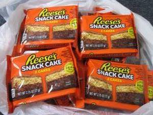 lot 344 image: 12- 2.75 oz Reeses Snack Cakes...