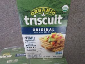 lot 371 image: 12-9 oz Organic Original Triscuits...